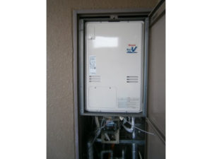 愛知県春日井市 PS扉内設置型給湯器取替工事店 リンナイ（ＲＵＦＨ－Ｖ２４０３ＳＡＢ２－３） ガス給湯器取替工事