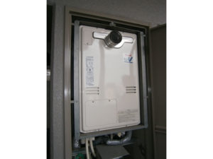 名古屋市港区 PS扉内設置型 リンナイ（ RUFH-V2403AT2-3(B)13A） ガス給湯熱源機取替工事