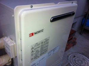 愛知県知立市 ノーリツ（ＧＲＱ-2050ＳＡＸ） 据置型 ガス給湯器取替工事