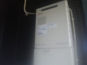 愛知県稲沢市 ノーリツ（ＧＴ－2450ＳＡＷＸ　13Ａ） PS扉内設置型 ガス給湯器取替工事
