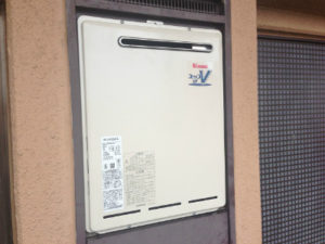 愛知県知立市 PS扉内設置型 リンナイ（RUF-A2000SAW(A) 13A） ガス給湯器取替工事