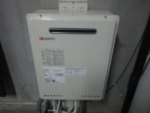 愛知県津島市唐臼町 壁掛け型給湯器 ノーリツ（GT-2050SAWX） ガスふろ給湯器取替工事