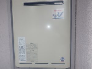岐阜県各務原市 リンナイ(RUF-A1610SAW) PS扉内設置型給湯器取替工事