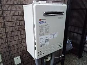 三重県鈴鹿市 壁掛けガス給湯器 ノーリツ エコジョーズ(GT-C2452SAWX-2) ガス給湯器取替工事