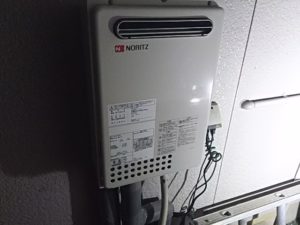 愛知県豊橋市 壁掛けガス給湯器 ノーリツ(GQ-2437WS) ガス給湯器取替工事