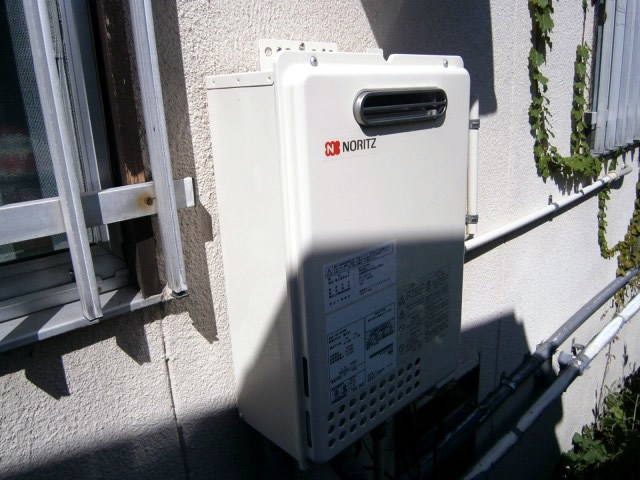 名古屋市天白区 給湯器工事店 ノーリツ（GQ-1637WS　13A） 壁掛け型 ガス給湯器交換工事