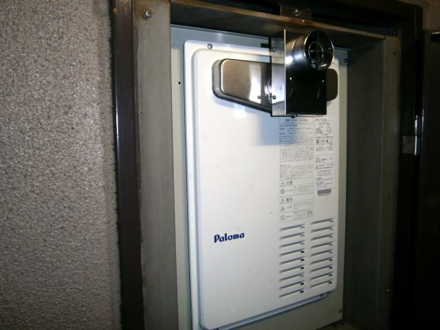 名古屋市中川区 給湯器取替 パロマ（PH-163EWL-3　13A） PS扉内設置型 ガス給湯器交換工事