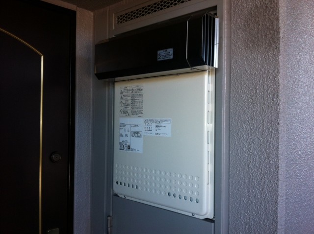 愛知県日進市 ノーリツ（GT-1650SAWX-BL） PS扉内設置型 給湯器取替工事