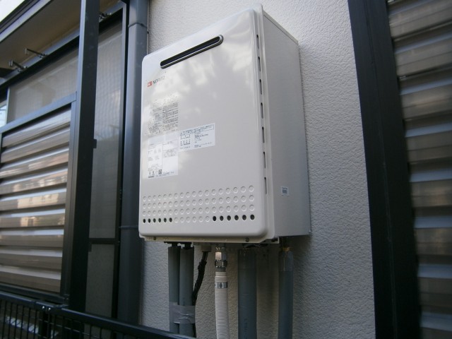 名古屋市北区 壁掛け型給湯器取替工事店 ノーリツ（GT-2050AWX 13A） ガス給湯器取替工事