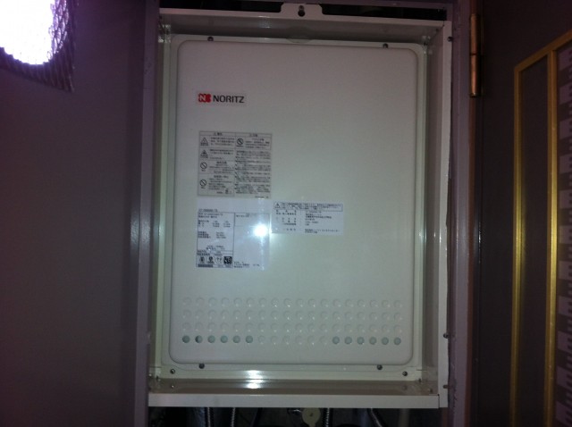 名古屋市緑区 ノーリツ(GT-2450AWX-TBBL) PS扉内設置型 ガス給湯器取替工事