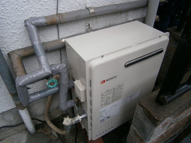 名古屋市守山区 ノーリツ（GRQ-2050SAX） 据置型 ガス給湯器取替工事