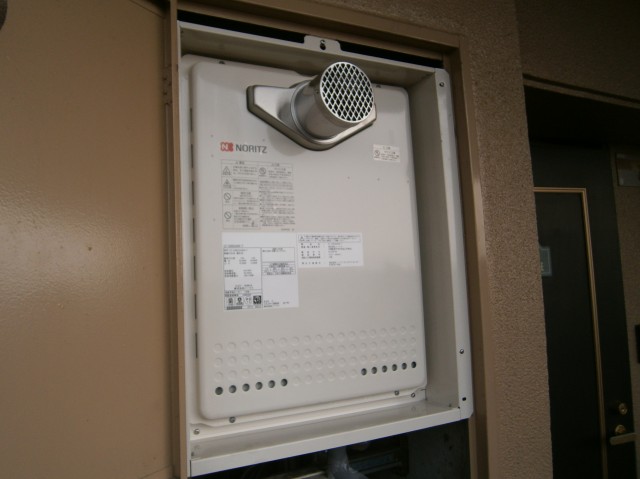 名古屋市西区 PS扉内設置型 ノーリツ（ＧＴ-2050ＳＡＷＸ-Ｔ　13Ａ） ガス給湯器取替工事
