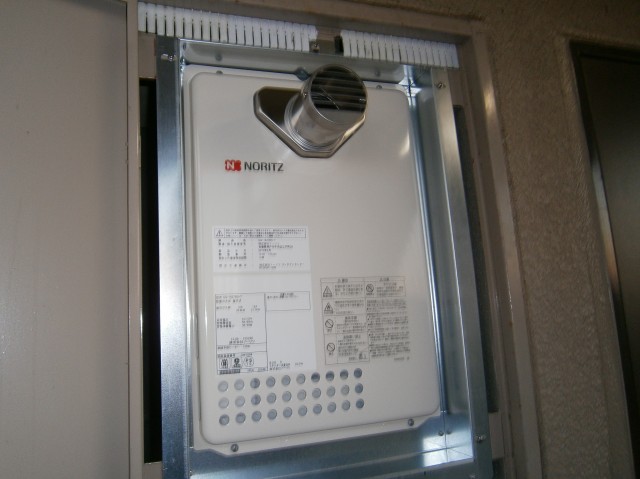 三重県四日市市 PS扉内設置型給湯器取替工事店 ノーリツ（GQ-1637WS-T） ガス給湯器取替工事