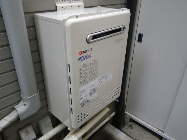 愛知県知立市 エコジョーズ取替 ノーリツ（GT-C2452SAXW） 据置型給湯器 ガス給湯器取替工事