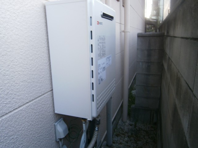 名古屋市昭和区 壁掛け型給湯器取替 ノーリツ（ＧＴ-2050ＳＡＷＸ　13Ａ） ガス給湯器取替工事