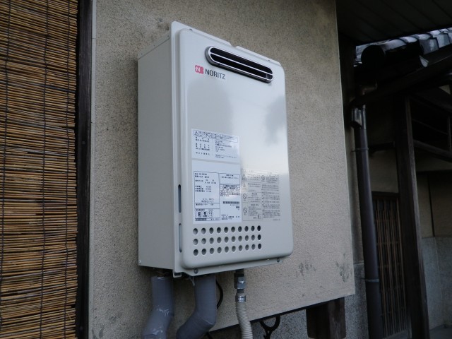 愛知県稲沢市 壁掛け型給湯器 ノーリツ（GQ-2037WS 13A） ガス給湯器交換工事