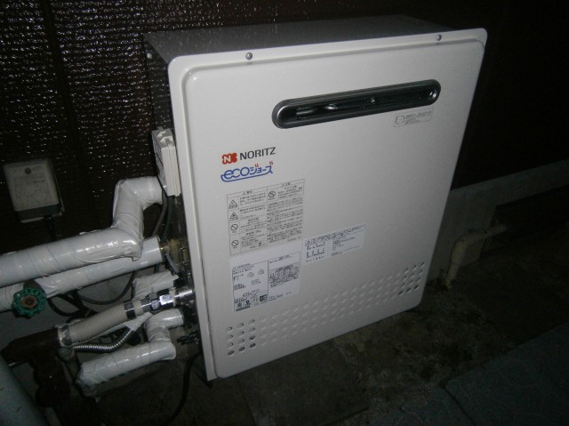 愛知県知多郡 エコジョーズ ノーリツ（GT-C2452SARX） 据置型給湯器 エコジョーズ取替工事