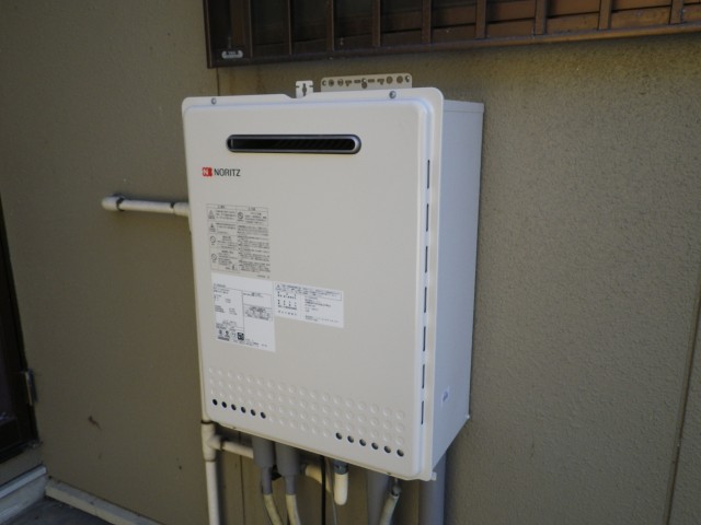 愛知県日進市 壁掛け型給湯器 ノーリツ（GT-2050SAWXBL） 給湯器交換工事