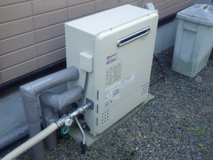 岐阜市多治見市 エコジョージ 据置型給湯器 ノーリツ（GT-C2452ARX） ガス給湯器取替工事
