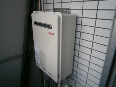 名古屋市昭和区 壁掛け型 リンナイ（ RUX-A2010W-E 13A） ガス給湯器取替工事