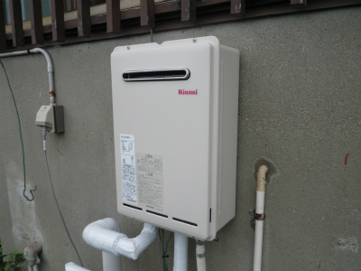 愛知県田原市 壁掛け型 リンナイ（ RUX-A2010W-E） 給湯専用 ガス給湯器取替工事