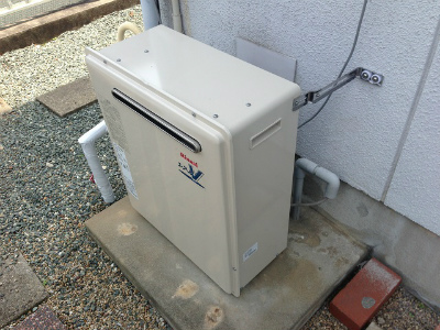三重県津市 据置型給湯器 リンナイ（RFS-A2000SA） ガスふろ給湯器 取替工事