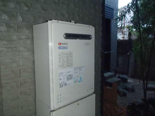 名古屋市昭和区 エコジョーズ 壁掛け型 ノーリツ（GT-C2452SAWX） ガス給湯器取替工事