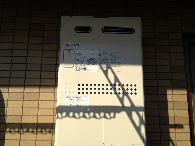 愛知県一宮市 壁掛け型 給湯器 ノーリツ（GTH-2044SAWX 13A） 熱源給湯器交換工事