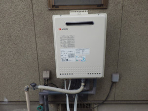 愛知県東海市 ノーリツ（GT-2050SAWX） 壁掛け型 ガス給湯器取替工事