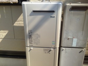 名古屋市中村区 壁掛け型給湯器 リンナイ（RUF-E2401SAW） ガス給湯器取替工事