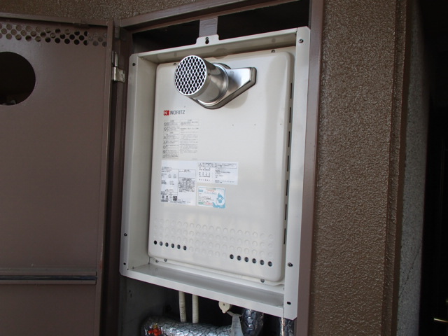 愛知県日進市 マンション ノーリツ(GT-2050SAWX-T(13A)) PS扉内設置型 ガス給湯器取替工事