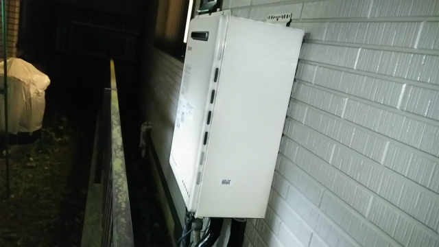 横浜市青葉区市ヶ尾 ノーリツ(GTH-2444AWX-1) 壁掛けガス給湯器取替工事