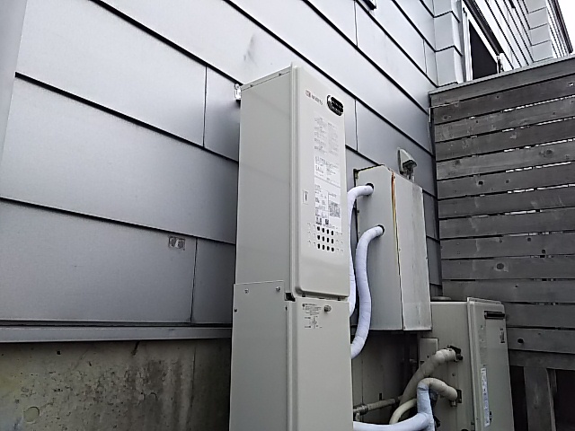 神奈川県横浜市青葉区 ガス床暖房機 ノーリツ(GH-712W3H) ガス給湯器取替工事